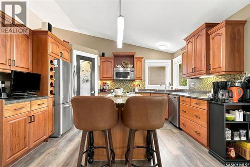 226 Brookdale Crescent, Saskatoon, SK - Indoor Photo Showing Kitchen