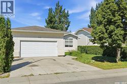 210 Beerling CRESCENT  Saskatoon, SK S7S 1K4