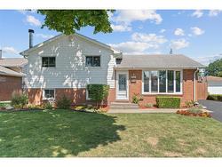 5086 COLBOURNE Drive Windsor, ON N8T 1T8