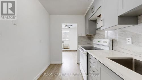 126 - 10 Eddystone Avenue, Toronto, ON - Indoor Photo Showing Kitchen