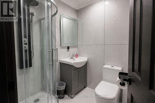 21 Kendleton Drive, Toronto, ON - Indoor Photo Showing Bathroom