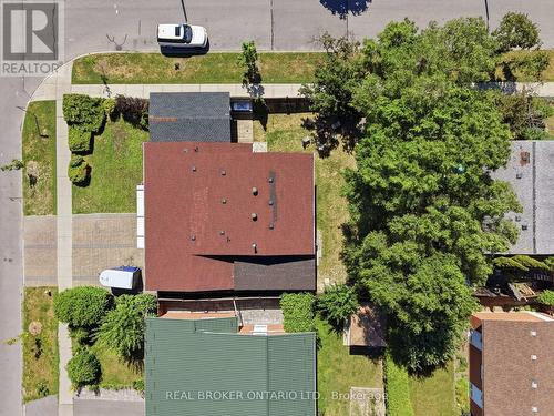 21 Kendleton Drive, Toronto, ON - Outdoor
