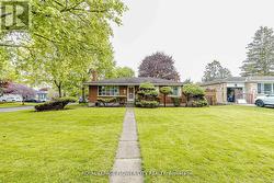 15 CUMBERLAND CRESCENT  London North, ON N5X 1B7