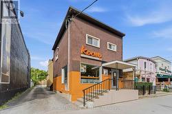 266 PRESTON STREET N  Ottawa, ON K1R 7R5