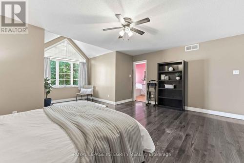 bonus sitting area in primary bedroom - 10 Westwinds Place, Ottawa, ON - Indoor Photo Showing Bedroom
