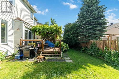 backyard deck - 10 Westwinds Place, Ottawa, ON - Outdoor