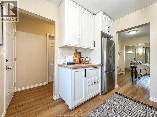 1044 Reedmere Road, Windsor, ON - Indoor Photo Showing Kitchen