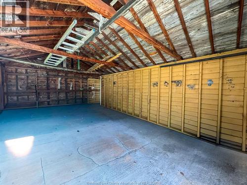 1044 Reedmere Road, Windsor, ON - Indoor