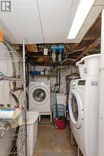 216 Green Road, Callander, ON - Indoor Photo Showing Laundry Room