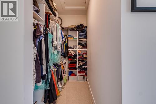1217 Mcphee Road, Castlegar, BC - Indoor With Storage