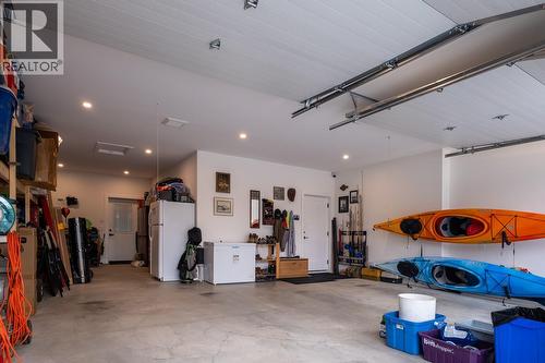 1217 Mcphee Road, Castlegar, BC - Indoor Photo Showing Garage