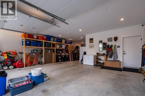 1217 Mcphee Road, Castlegar, BC - Indoor Photo Showing Garage
