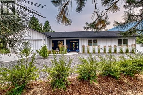 1217 Mcphee Road, Castlegar, BC - Outdoor