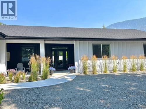 1217 Mcphee Road, Castlegar, BC - Outdoor