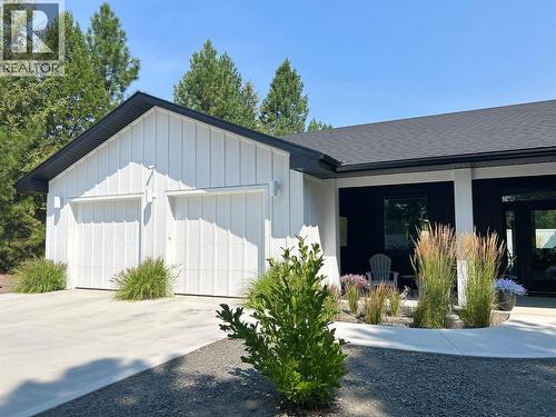 1217 Mcphee Road, Castlegar, BC - Outdoor