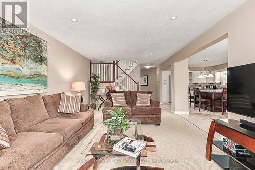 7 Kayla Crescent, Collingwood, ON - Indoor Photo Showing Living Room
