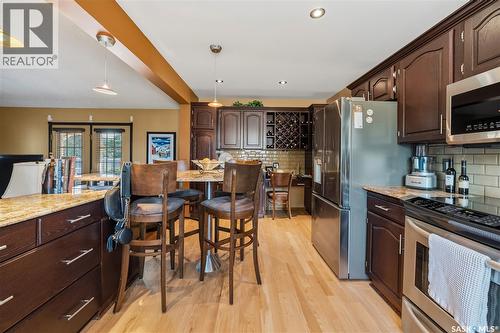 3603 Selinger Crescent, Regina, SK - Indoor Photo Showing Kitchen