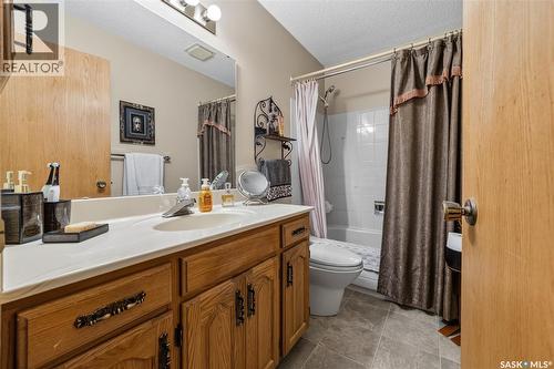 3603 Selinger Crescent, Regina, SK - Indoor Photo Showing Bathroom