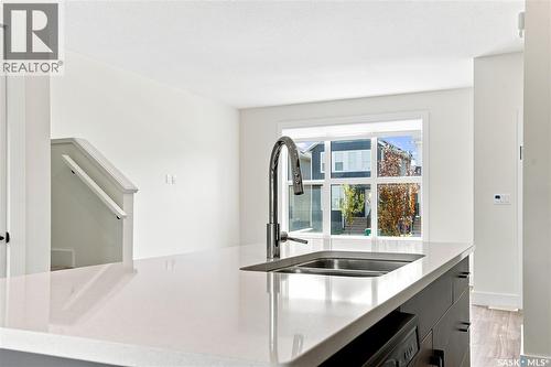 115 Rosewood Boulevard E, Saskatoon, SK - Indoor Photo Showing Kitchen With Double Sink