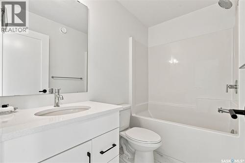 115 Rosewood Boulevard E, Saskatoon, SK - Indoor Photo Showing Bathroom