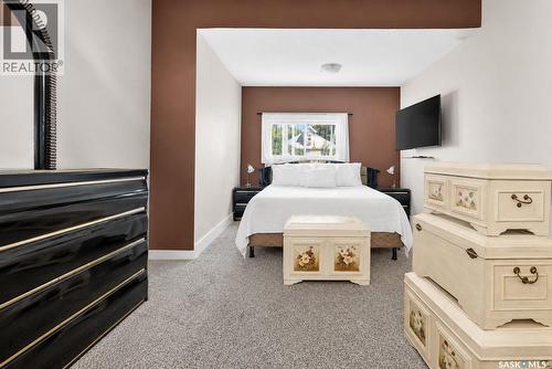 892 Elgin Avenue, Moose Jaw, SK - Indoor Photo Showing Bedroom