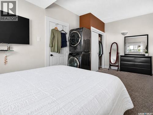 892 Elgin Avenue, Moose Jaw, SK - Indoor