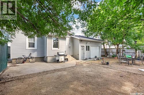 892 Elgin Avenue, Moose Jaw, SK - Outdoor
