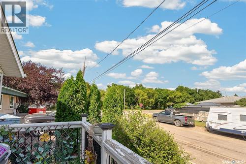 892 Elgin Avenue, Moose Jaw, SK - Outdoor