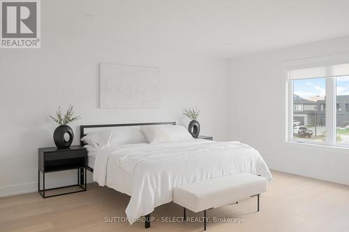 275 Silver Maple Circle, Thames Centre, ON - Indoor Photo Showing Bedroom