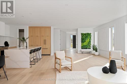 275 Silver Maple Circle, Thames Centre, ON - Indoor Photo Showing Living Room