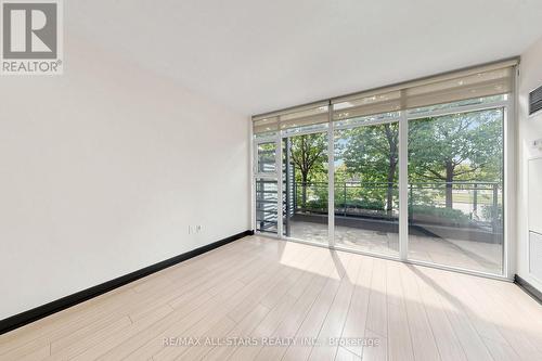 G08 - 110 FORT YORK BOULEVARD , Toronto, Ontario M5V 4A7 3