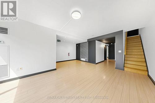 G08 - 110 FORT YORK BOULEVARD , Toronto, Ontario M5V 4A7 5