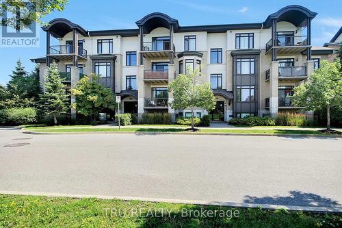 404 - 655 BEAUPARC PRIVATE  Ottawa, ON K1J 0B6