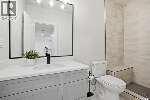 250 Skopik Crescent, Saskatoon, SK - Indoor Photo Showing Bathroom