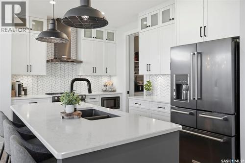 250 Skopik Crescent, Saskatoon, SK - Indoor Photo Showing Kitchen With Double Sink With Upgraded Kitchen