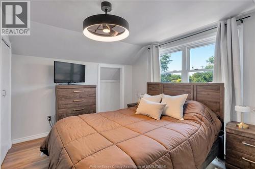 1667 Aubin, Windsor, ON - Indoor Photo Showing Bedroom