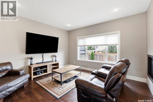 420 Hogan Way, Warman, SK - Indoor Photo Showing Living Room