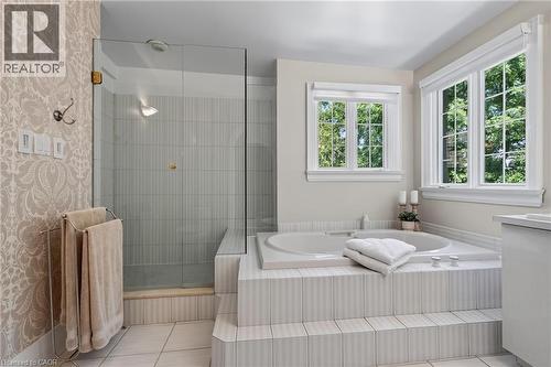 1391 Queen Victoria Avenue, Mississauga, ON - Indoor Photo Showing Bathroom