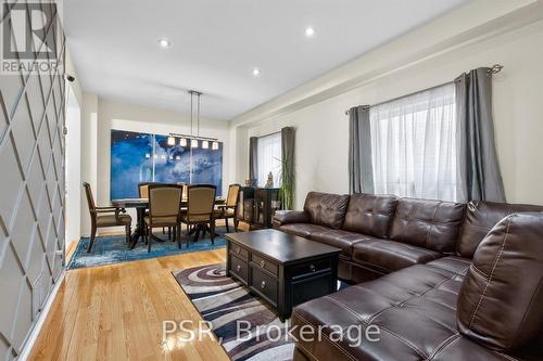 5183 Oscar Peterson Boulevard, Mississauga, ON - Indoor Photo Showing Living Room