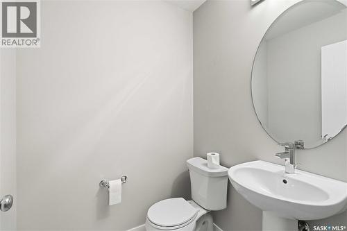 139 Dagnone Lane, Saskatoon, SK - Indoor Photo Showing Bathroom