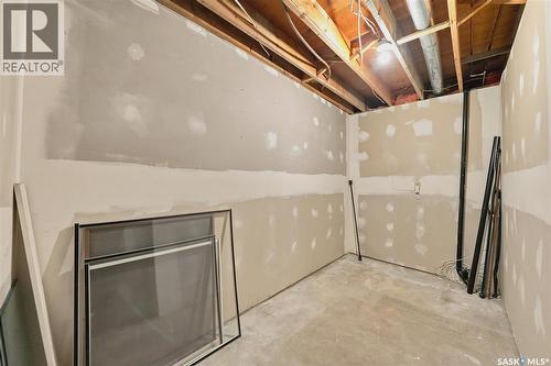 418 North Railway Street, Warman, SK - Indoor