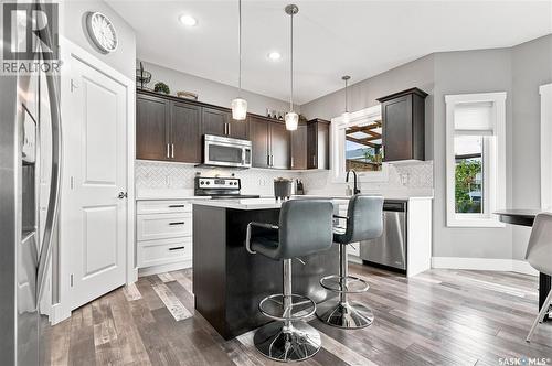 575 Childers Crescent, Saskatoon, SK - Indoor Photo Showing Kitchen With Stainless Steel Kitchen With Upgraded Kitchen