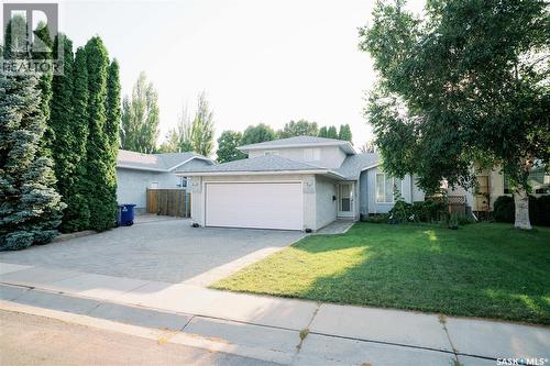939 Haslam Crescent, Saskatoon, SK - Outdoor