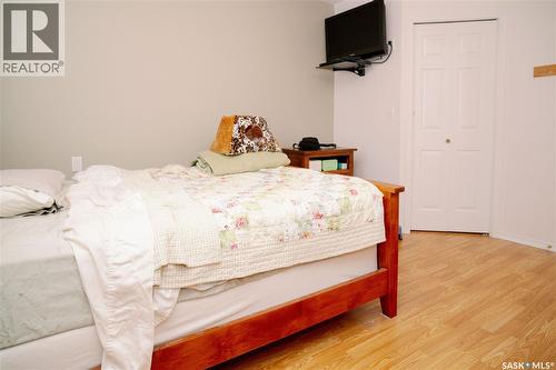 939 Haslam Crescent, Saskatoon, SK - Indoor Photo Showing Bedroom
