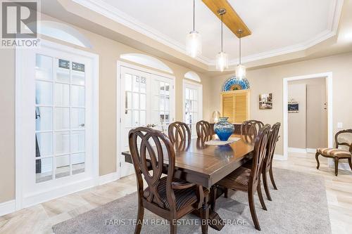 10 Wilton Trail, Aurora, ON - Indoor Photo Showing Dining Room