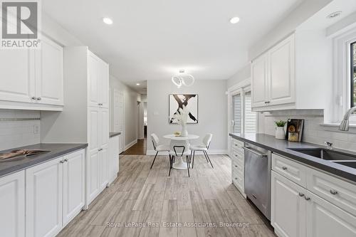 Breakfast Area - 1924 Balsam Avenue, Mississauga, ON - Indoor Photo Showing Kitchen