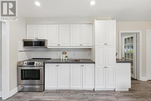 Kitchen - 1 - 1924 Balsam Avenue, Mississauga, ON - Indoor Photo Showing Kitchen