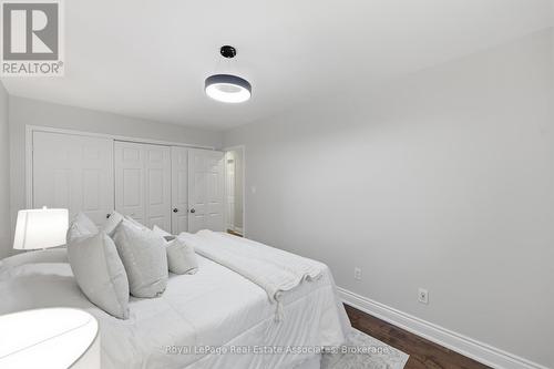 1924 Balsam Avenue, Mississauga, ON - Indoor Photo Showing Bedroom