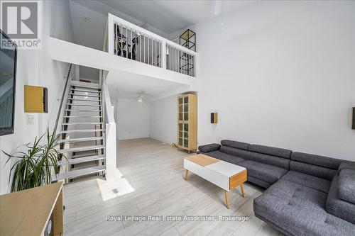 Family Room - 1168 Canterbury Road, Mississauga, ON - Indoor