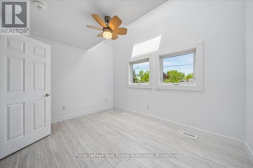 Fourth Bedroom - 1168 Canterbury Road, Mississauga, ON - Indoor Photo Showing Other Room